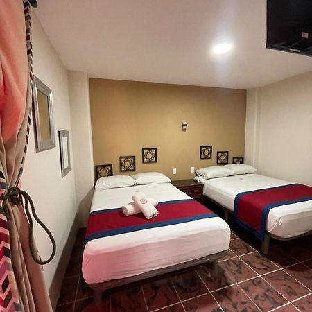 Hotel Flamingos Guadalajara Ngoại thất bức ảnh