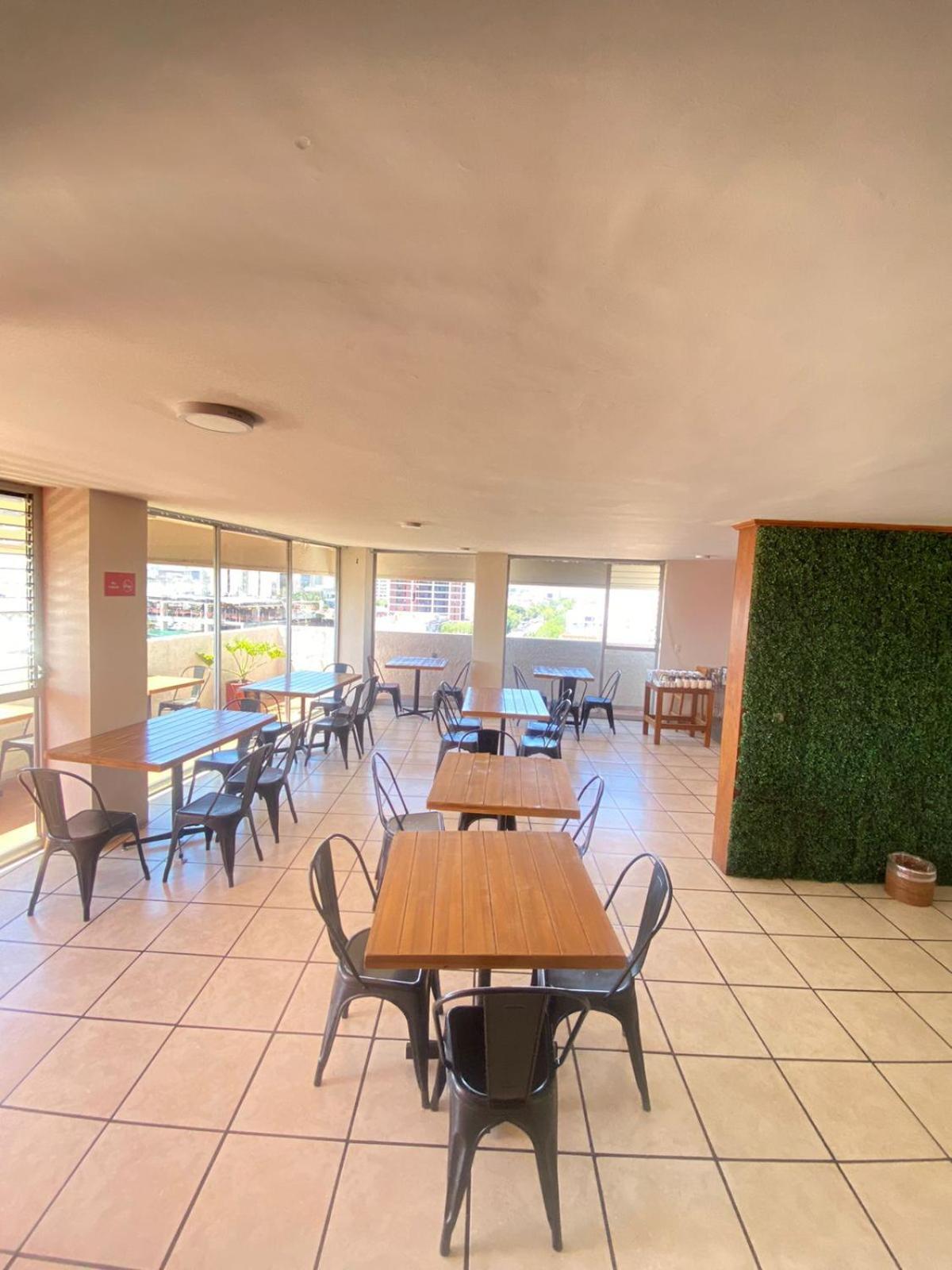Hotel Flamingos Guadalajara Ngoại thất bức ảnh